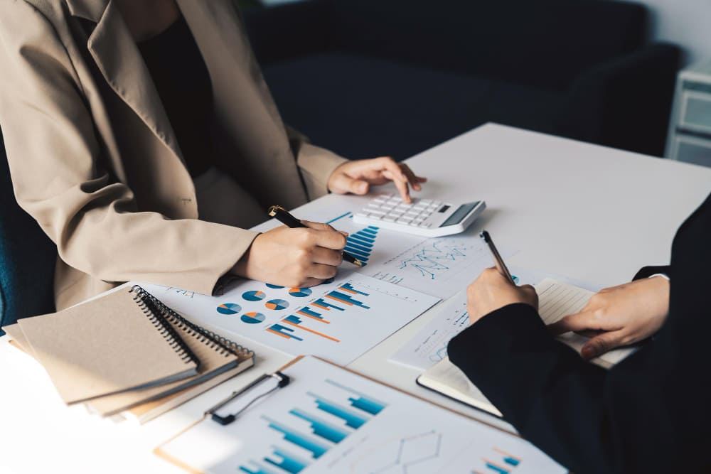 خدمات التخطيط الاستثماري  Banklashdamn 